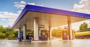 خرید پمپ بنزین در کانادا